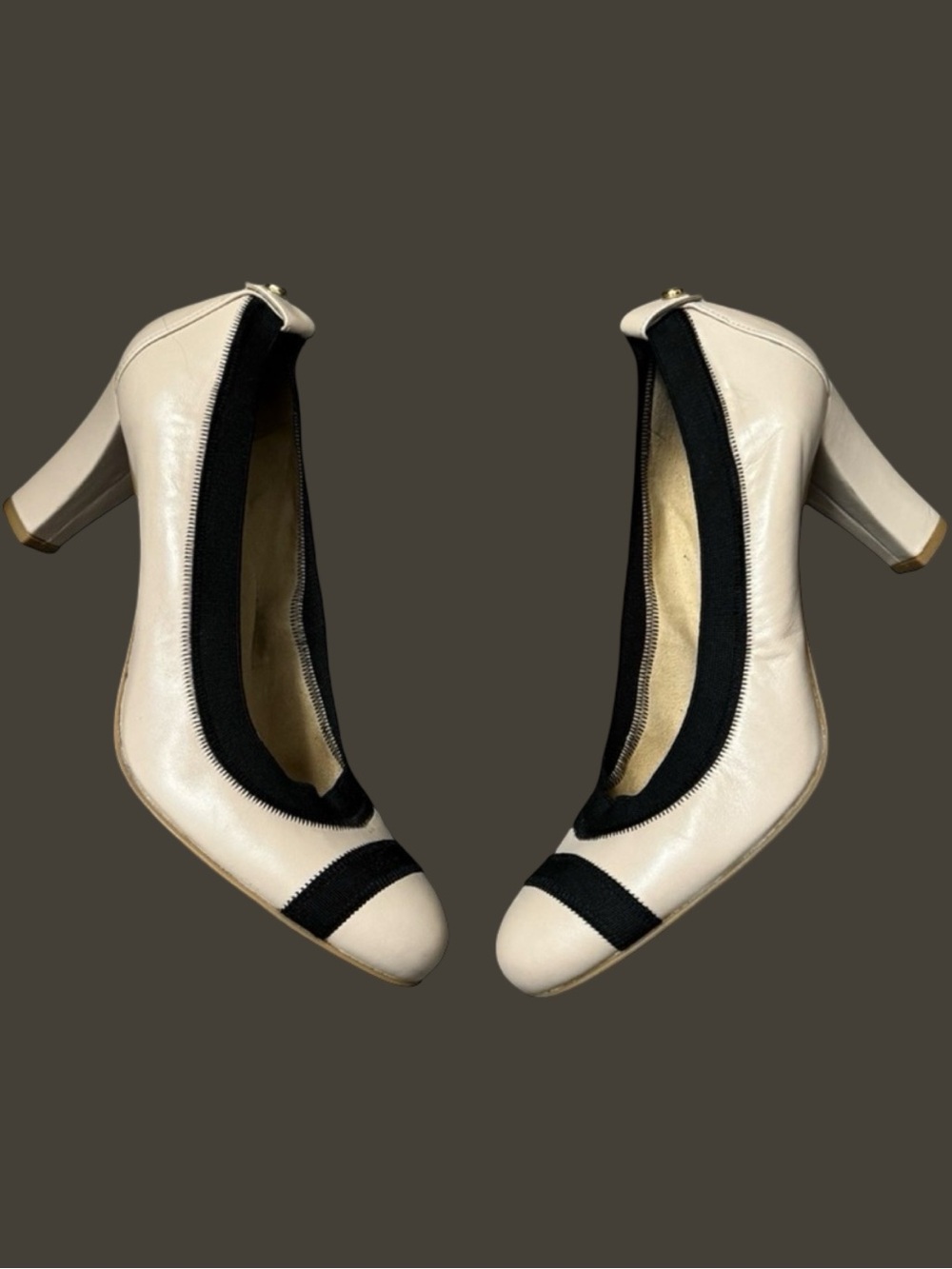 Vintage Stuart Weitzman Pumps In Ivory Stripe Captoe Balletcore Size 7.5